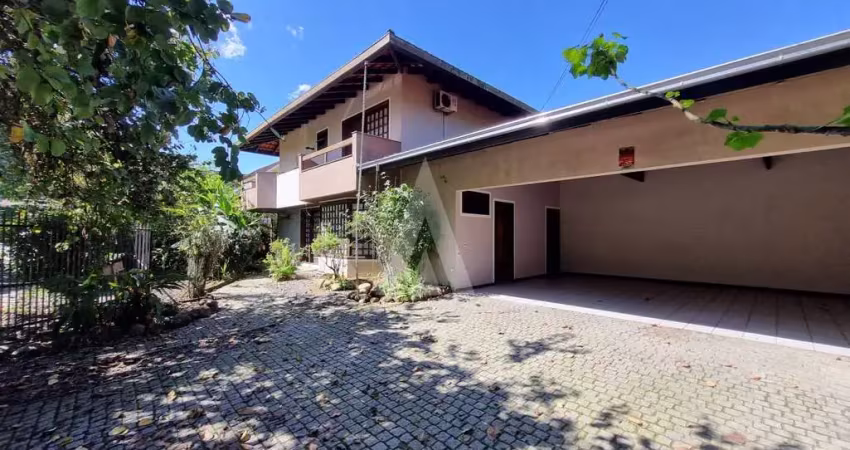 Casa residencial com 6 quartos  para alugar, 461.99 m2 por r$7000.00  - america - joinville/sc