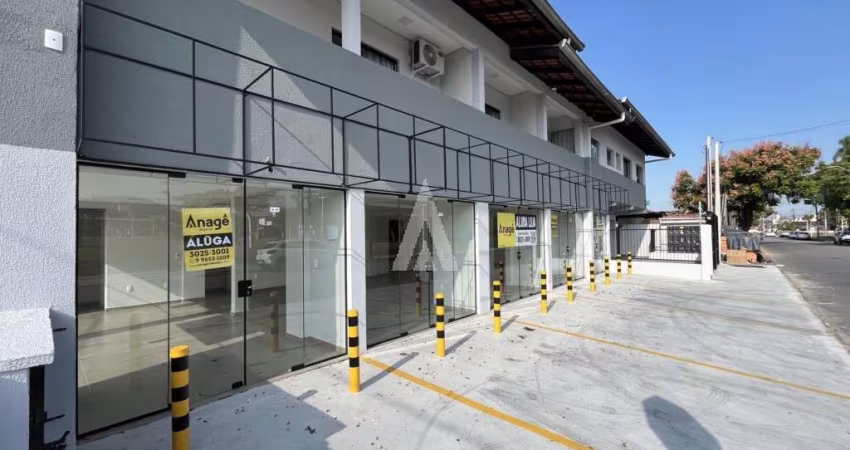 LOJA COM 66 M² COM LAVABO, ESTACIONAMENTO ROTATIVO.