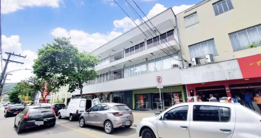 Sala para alugar, 17.83 m2 por R$550.00  - Centro - Joinville/SC