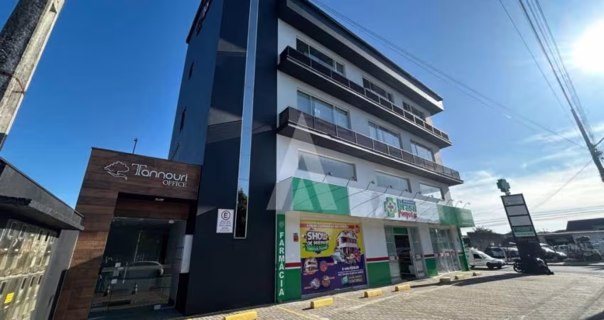 Sala para alugar, 59.00 m2 por R$2500.00  - Iririu - Joinville/SC