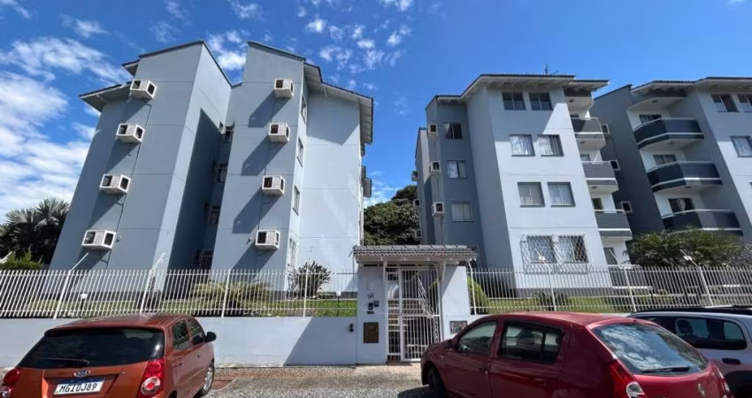 Apartamento com 2 quartos  para alugar, 56.45 m2 por R$1400.00  - Floresta - Joinville/SC