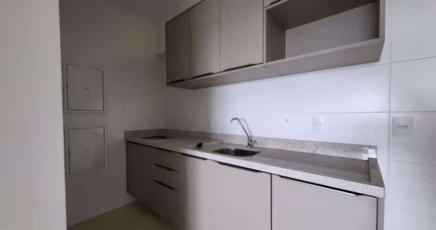 Apartamento com 1 quarto  para alugar, 47.65 m2 por R$2500.00  - Centro - Joinville/SC