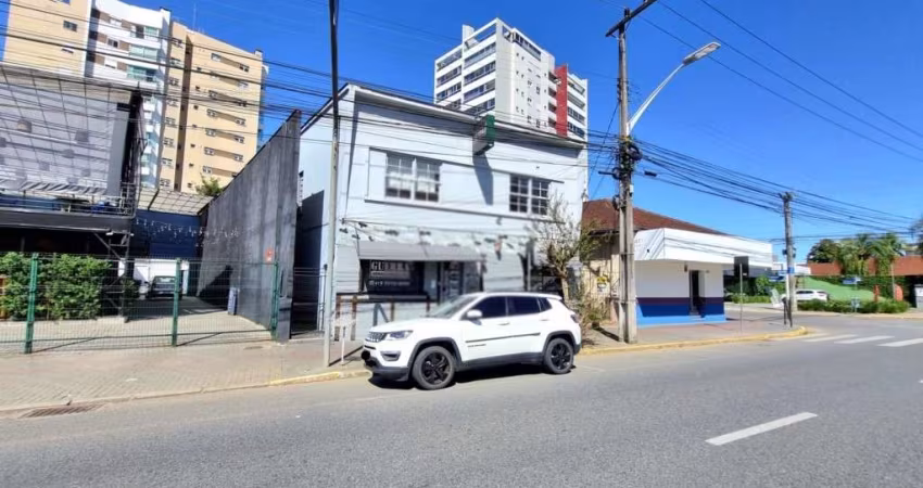 Casa residencial com 2 quartos  para alugar, 87.00 m2 por R$1890.00  - Centro - Joinville/SC