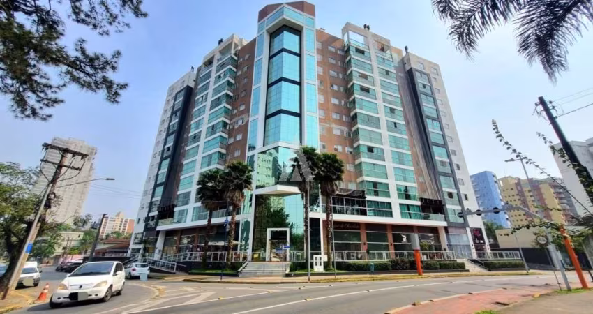 Apartamento com 1 dormitório, 1 suíte, sala de estar e jantar, cozinha, área de serviço, 1 bwc social e sacada com churrasqueira