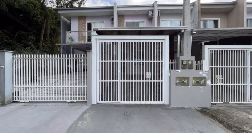 Casa residencial com 2 quartos  para alugar, 66.01 m2 por R$2800.00  - Costa E Silva - Joinville/SC