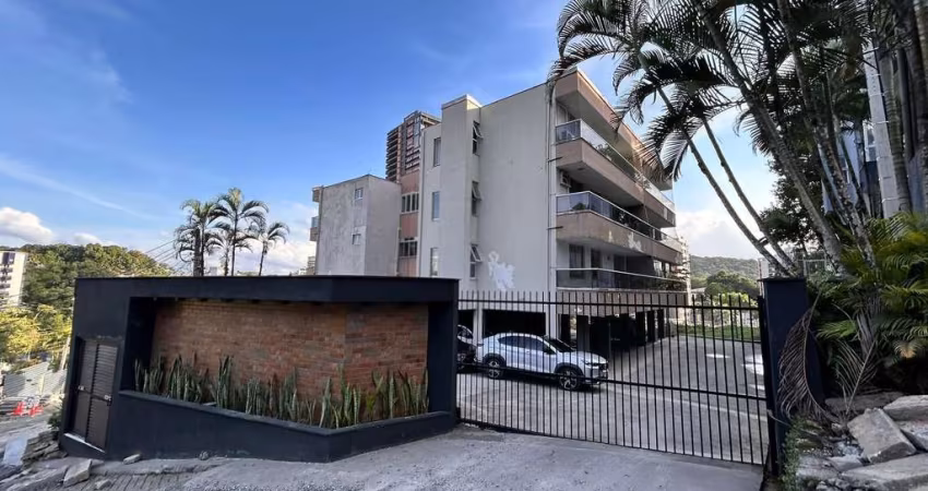 Apartamento com 2 quartos  para alugar, 76.27 m2 por R$2500.00  - Atiradores - Joinville/SC