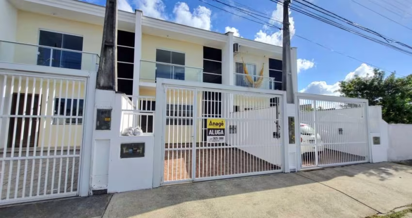 Casa residencial com 2 quartos  para alugar, 84.00 m2 por R$2350.00  - Guanabara - Joinville/SC