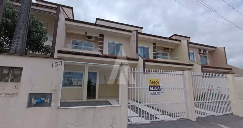 Casa residencial com 3 quartos  para alugar, 80.21 m2 por r$2200.00  - boa vista - joinville/sc