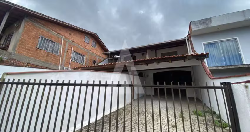 Casa residencial com 2 quartos  para alugar, 70.00 m2 por r$2100.00  - profipo - joinville/sc