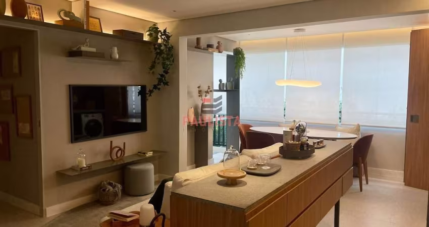 Apartamento com 3 Dormitórios e Vaga Livre e Demarcada no Metrô Praça da Arvore!