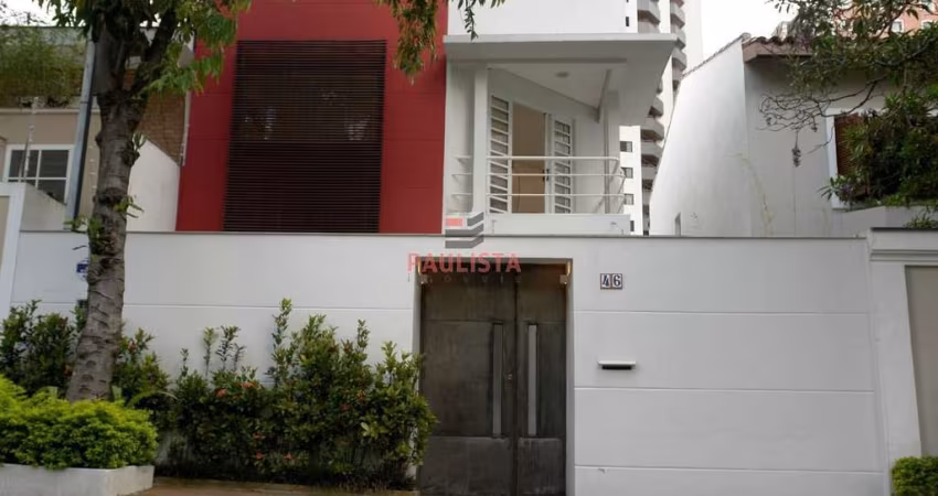 Sobrado Comercial com 3 Andares, próximo aos Metrôs Santa Cruz e Praça da Árvore!