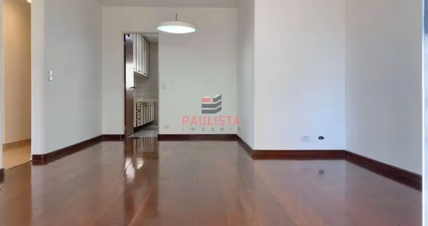 Apartamento 3 dormitórios (1 suíte), 2 vagas, para locação na rua Oscar Freire, bairro Pinheiros, S
