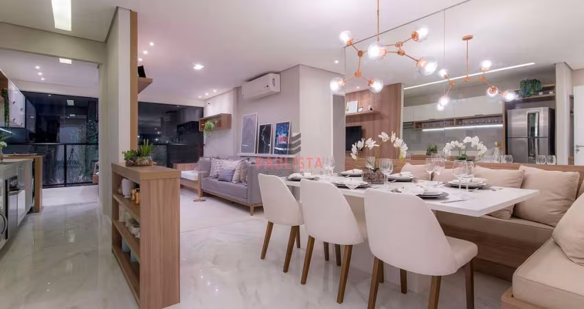 Apartamento novo a venda decorado, 2 dormitórios, a 350 metros da estação Saúde