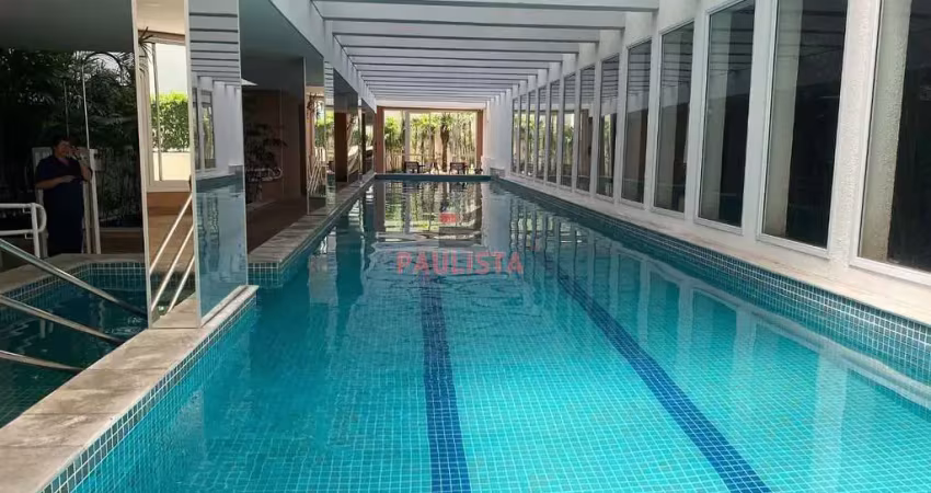 Apartamento studio, finamente mobiliado e decorado com 1 vaga, lazer completo, local nobre.
