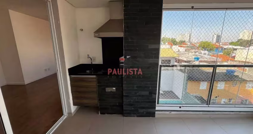 Apartamento para locação com 3 dormitórios, varanda com churrasqueira, 3 vagas de garagem, na vila