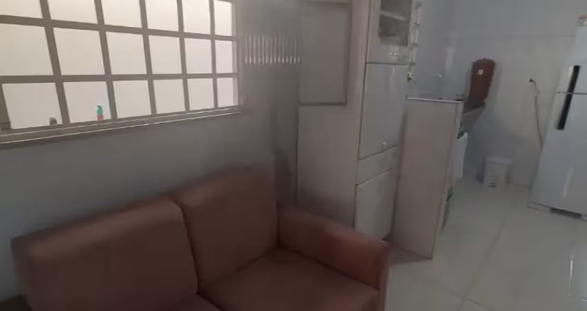 Casa com dois quartos dois banheiros cozinha e sala integrada 100 mobiliada