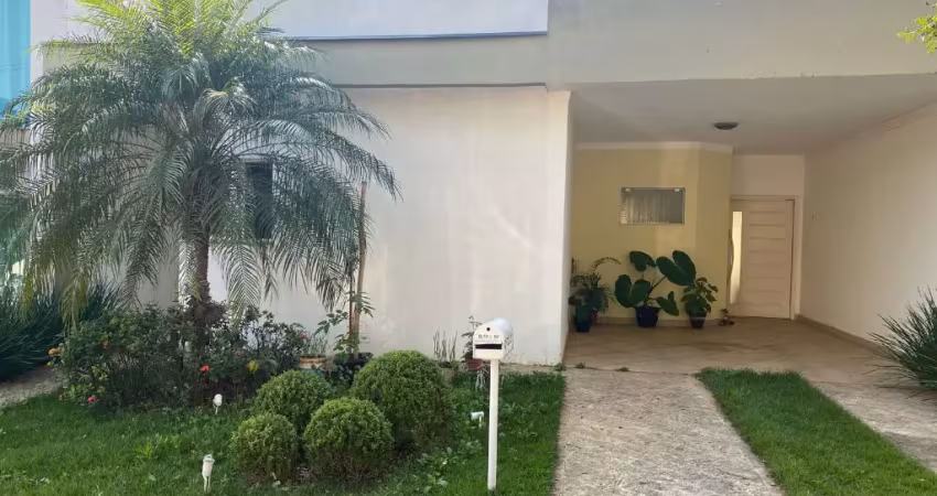 Linda casa térrea em condomínio, golden park residence