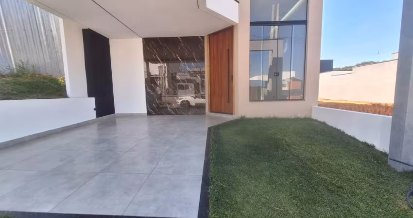 Casa Térrea Nova no Condomínio Horto Florestal Villagio