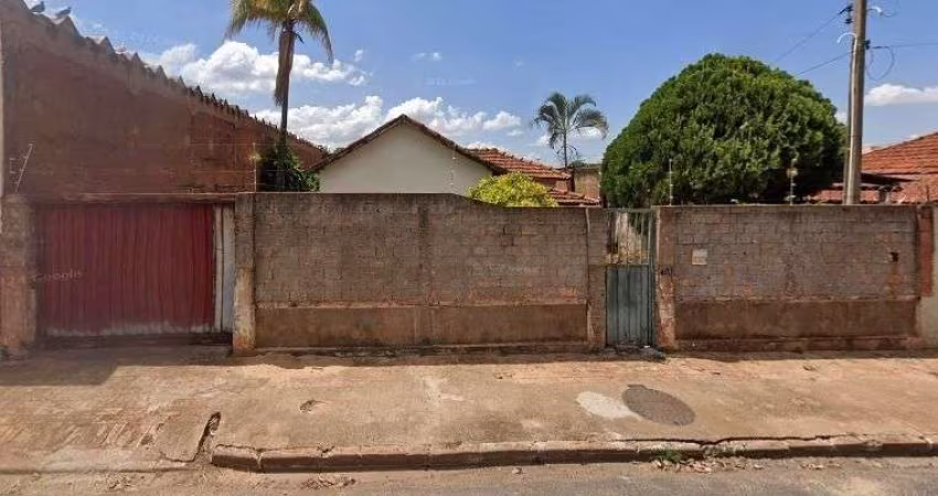 Terreno à venda, 660 m² por R$ 235.000,00 - Celina - Barretos/SP