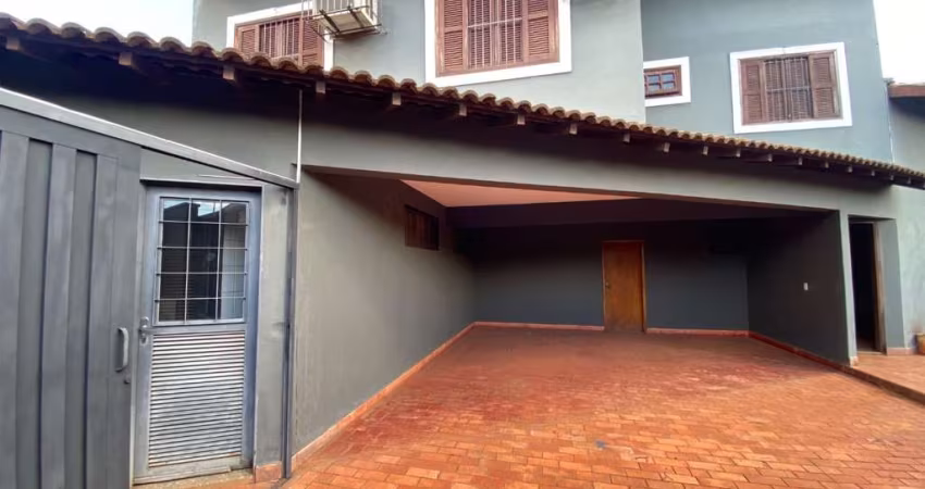 Casa com 4 dormitórios, 328 m² - venda por R$ 1.300.000,00 ou aluguel por R$ 4.000,00/mês - Jardim Allah - Barretos/SP