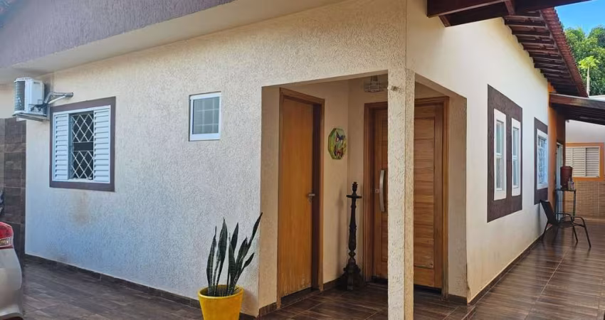 Casa com 3 dormitórios à venda, 137 m² por R$ 495.000,00 - Nova Esplanada - Barretos/SP