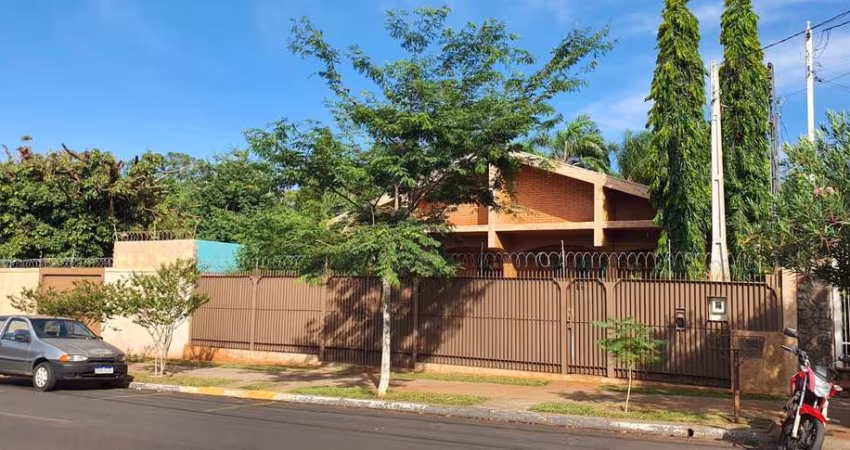 Casa com 3 dormitórios à venda, 247 m² por R$ 1.500.000 - City Barretos - Barretos/SP