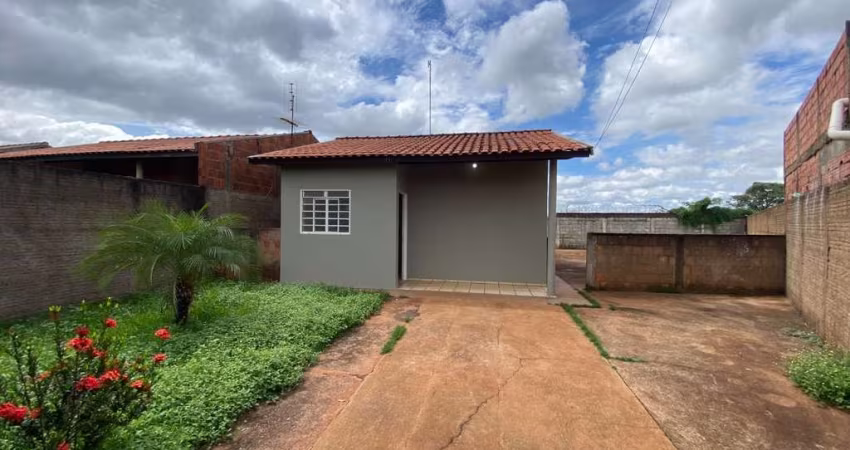 Casa com 2 dormitórios - venda por R$ 200.000,00 ou aluguel por R$ 1.200,00/mês - Condomínio Residencial Batista Ananias  - Barretos/SP