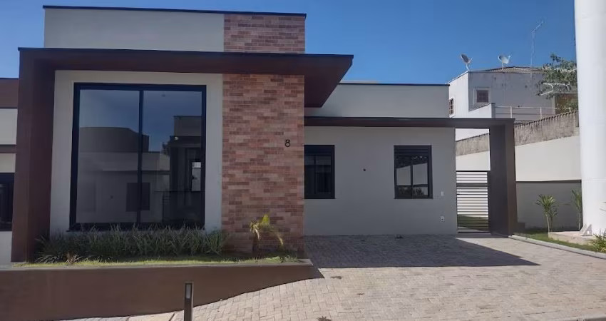 Casa para Venda em Atibaia, Chácaras Itapetininga, 3 dormitórios, 1 suíte, 3 banheiros, 2 vagas
