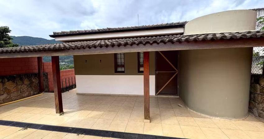 Casa para Locação em Atibaia, Recreio Maristela, 2 dormitórios, 1 suíte, 3 banheiros, 4 vagas