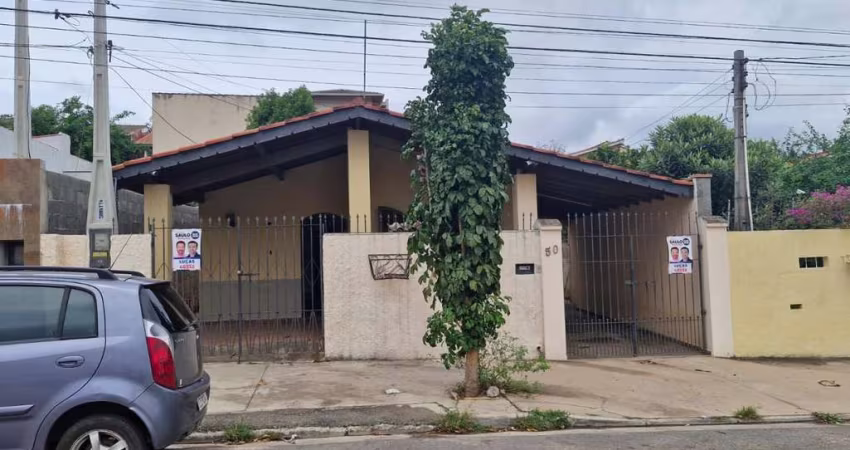 Casa para Locação em Atibaia, Vila dos Netos, 3 dormitórios, 1 suíte, 2 banheiros, 2 vagas