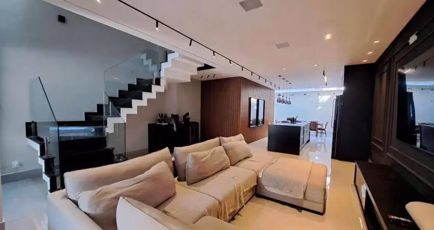 Que tal morar numa luxu0sa e elegante casa em pleno rudge ramos, proximo ao parque salvador arena?