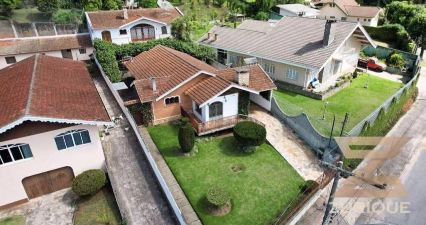 Casa com 5 dormitórios à venda, 291 m² por R$ 1.200.000,00 - Abernéssia - Campos do Jordão/SP