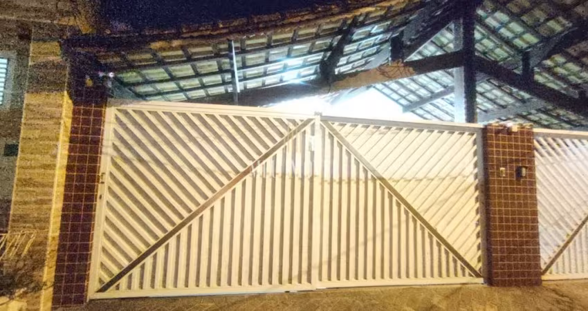 Casa Padrão à venda no Canto do Forte  - Praia Grande - SP: