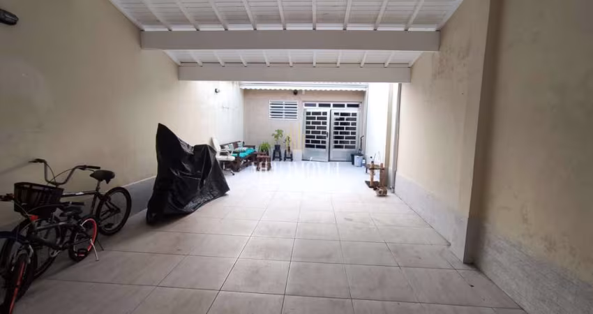 Casa Geminada à venda na Guilhermina - Praia Grande - SP: