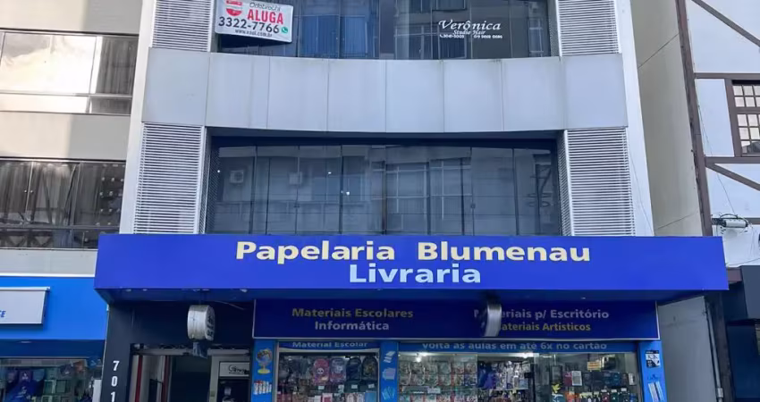 Sala comercial para alugar na Rua 15 de Novembro, 701, Centro, Blumenau