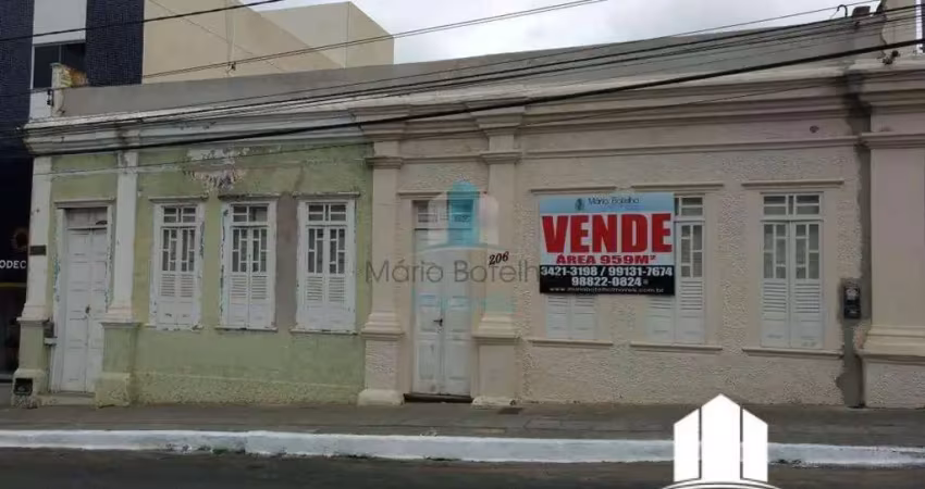 Casa à venda na Praça Presidente Tancredo Neves, Centro, Vitória da Conquista