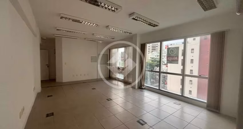Sala Comercial em Andar Inteiro na Av. principal do Centro de Florianópolis codigo: 65282
