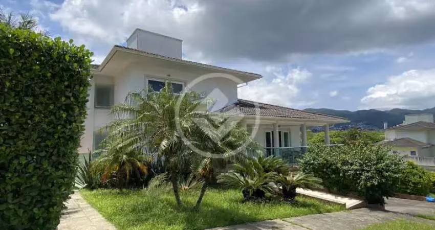 Casa em condomínio com excelente localização codigo: 55657