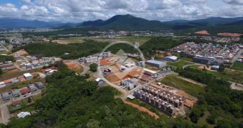 Terreno Plano com 1.103,51m² 15x78 em Loteamento Portal Da Colina Forquilhas, São José. codigo: 108325