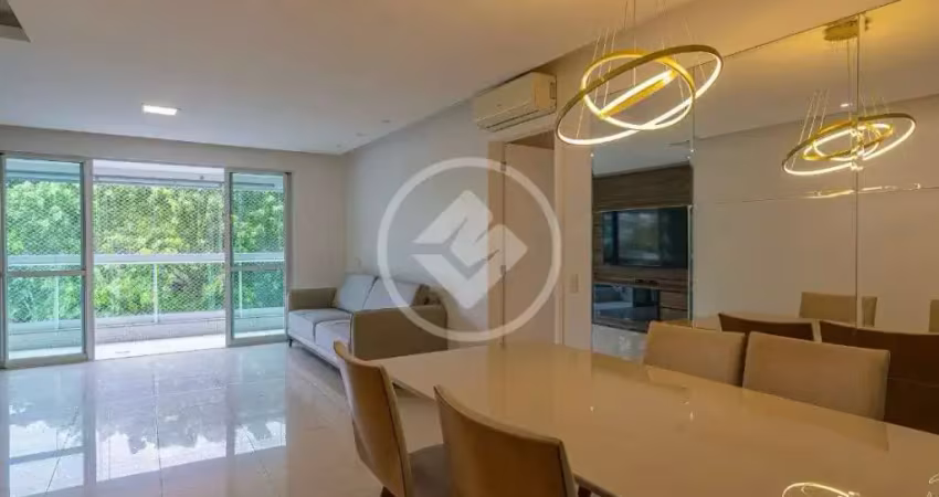 Apartamento amplo no Ed. Miramar – 3 dormitórios (1 suíte) – Centro de Florianópolis codigo: 112699
