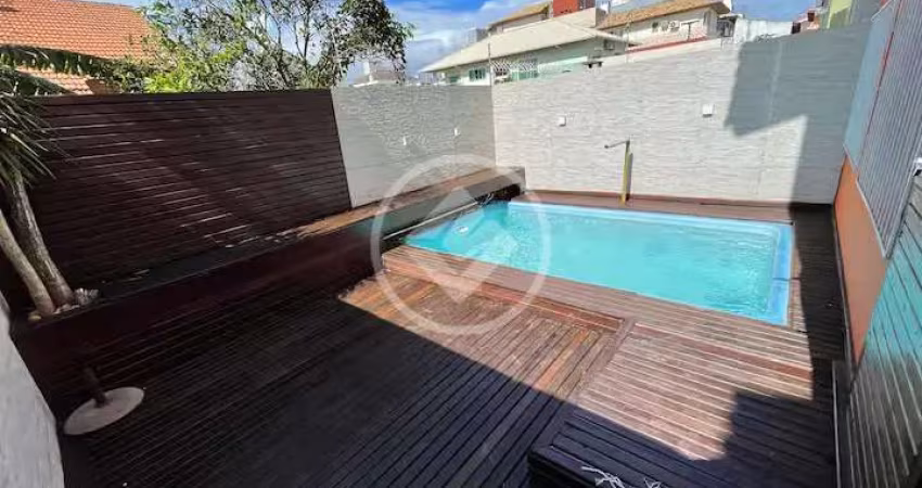 Sobrado com 3 Suítes a 300 Metros do Mar – Ingleses Norte, Florianópolis codigo: 119506