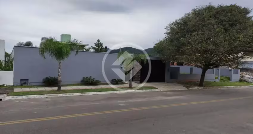 CASA À VENDA EM CONDOMINIO NO RIO VERMELHO codigo: 125365
