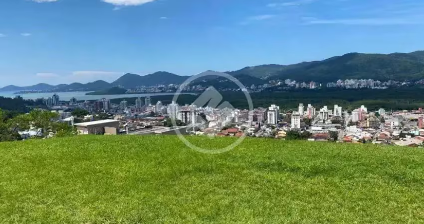 Lote com vista mar à venda na trindade codigo: 141403