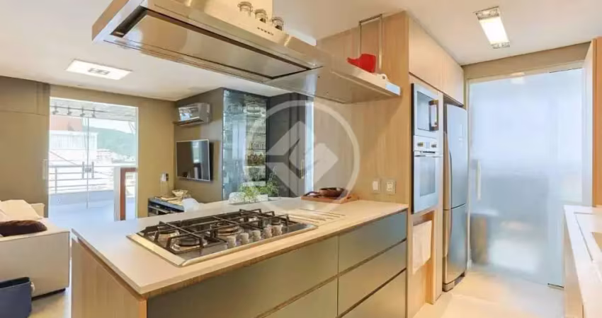 Cobertura mobiliada alto padrão na trindade – 138,83 m² | 2 dormitórios | 1 suíte 