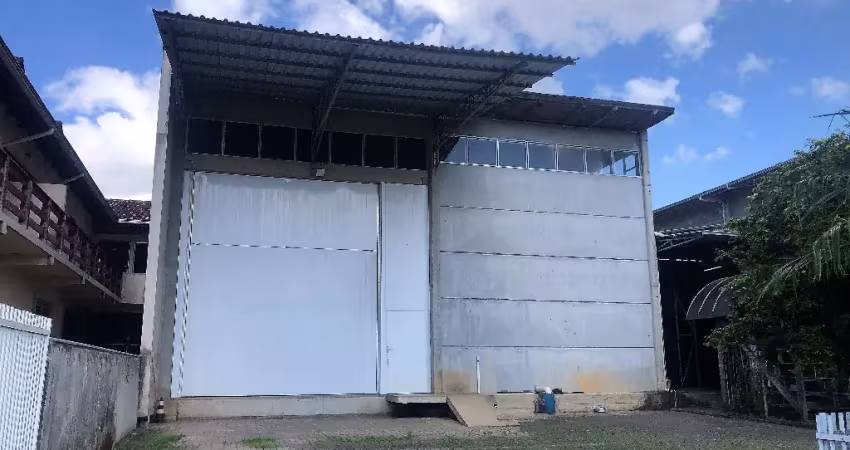 Barracão / Galpão / Depósito à venda na Rua Guanabara, Guanabara, Joinville