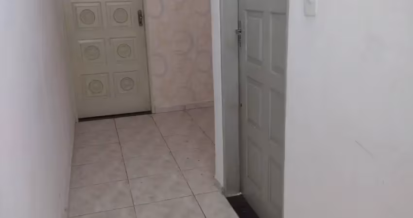 Aluga-se sala comercial ideal para escritorio ou consultorio