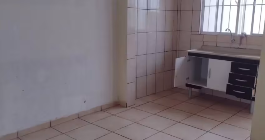 Venda de duas casas no mesmo lote  apresentamos uma excelente oportunidade de investimento com duas casas à venda em um único lote. as propriedades possuem entradas independentes, garantindo privacida