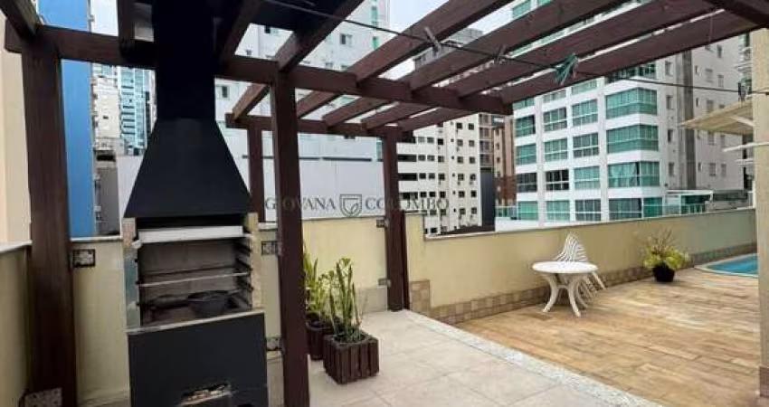 Apartamento diferenciado e  mobiliado próximo ao mar - Meia Praia-SC