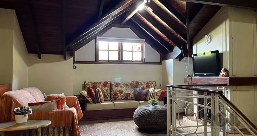 Cobertura duplex com 2 suítes e uma vaga para Comprar em Gramado.