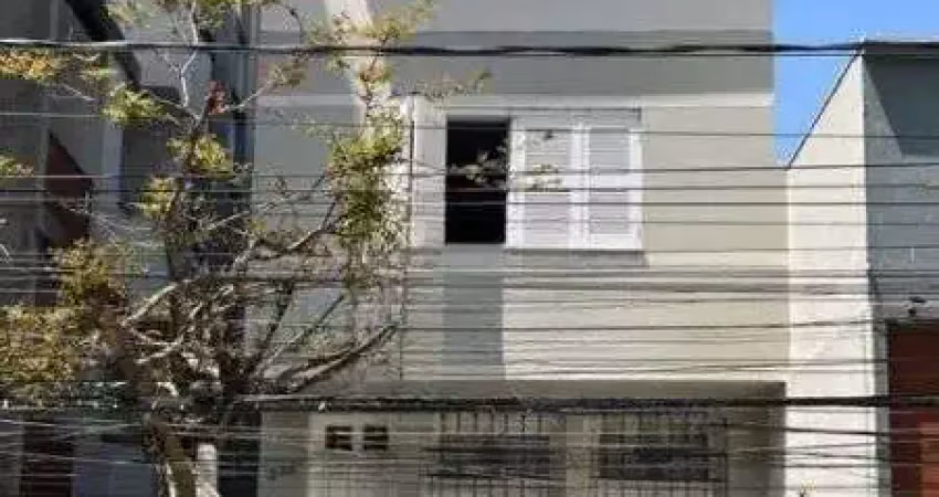 Casa para locação de 250m2, 2 vagas, por r$ 5.900,00 no centro histórico
